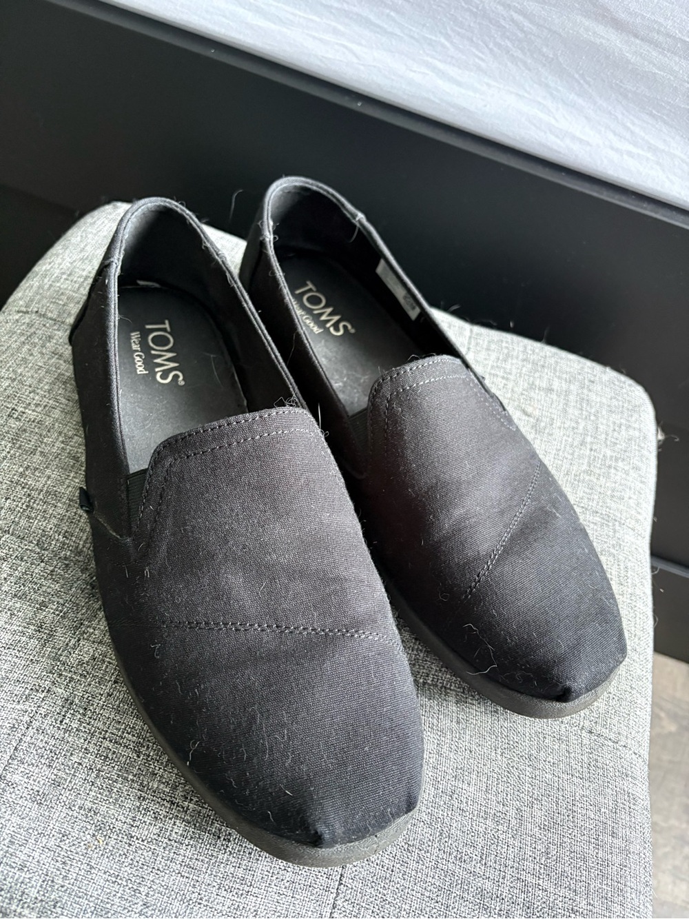 Toms Men's Black Canvas Slip-On Loafers